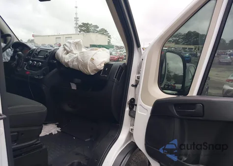 2016 Ram Promaster 1500 z USA, uszkodzony, nr VIN 3C6TRVBG1GE116780